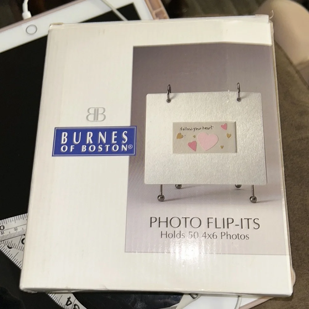 NWT Burnes of Boston flip photo holder